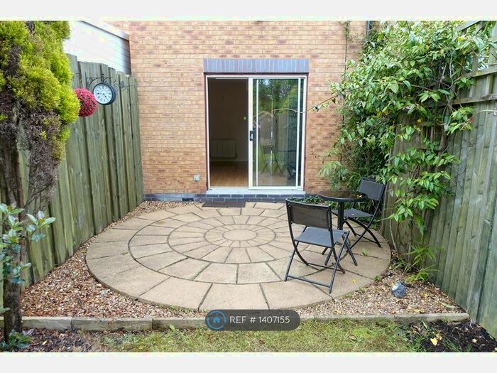 2 Bedroom Terraced House To Rent In Bowlers Close, Stoke-On-Trent, ST6