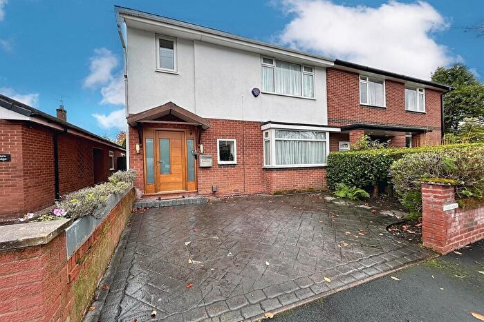 5 Bedroom Semi Detached House For Sale In Essex Avenue, Didsbury, M20