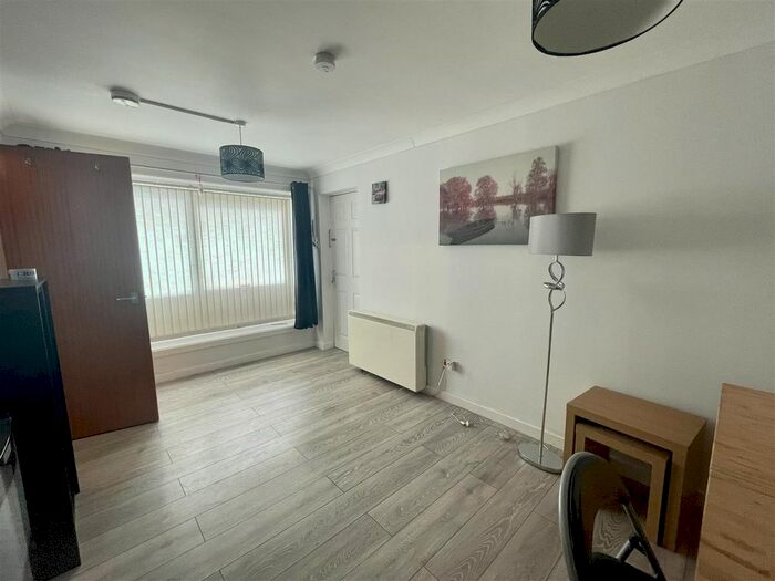 Studio To Rent In Rosedale, Wallsend, NE28