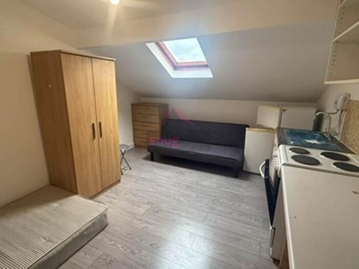 Studio To Rent In Carlton Road, Salford, M6