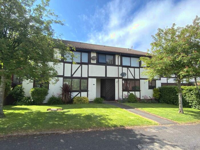 Studio To Rent In Boleyn Court, Dalkeith Avenue, Blackpool, FY3