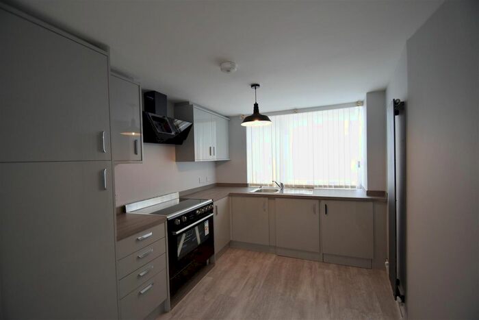 4 Bedroom Terraced House To Rent In Ryal Walk, Kenton, Newcastle Upon Tyne, NE3