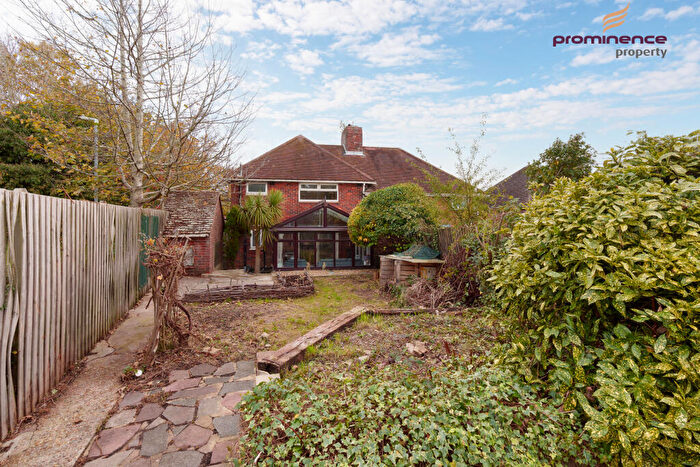 3 Bedroom Semi-Detached House To Rent In Carden Avenue, Brighton, BN1