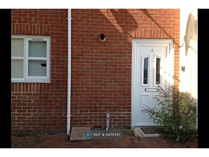 1 Bedroom Flat To Rent In Biscot Road, Luton, LU3
