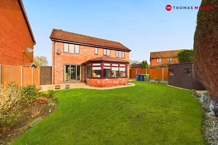 4 Bedroom Detached House For Sale In Teversham Way, Eaton Ford, St. Neots, Cambridgeshire, PE19
