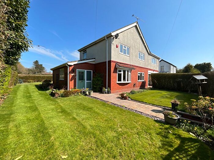 4 Bedroom Detached House For Sale In Caverswall Road, Blythe Bridge, ST11