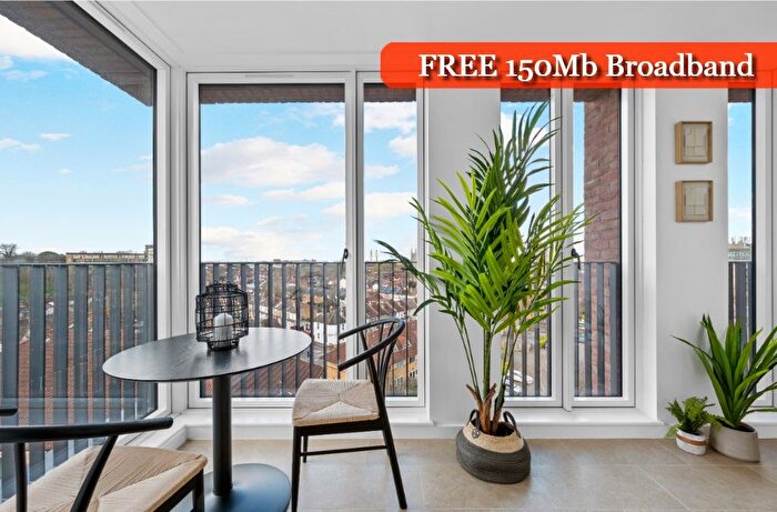 1 Bedroom Flat To Rent In Kindred House, Scarbrook Road, Croydon, CR0