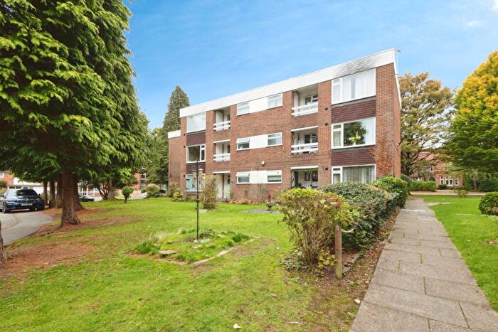 2 Bedroom Apartment For Sale In Kingslea Road, Solihull, B91