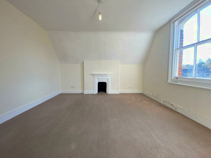 2 Bedroom Apartment To Rent In Croxted Road, Dulwich, London, SE21