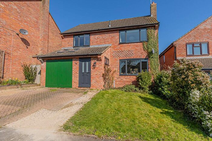 4 Bedroom Detached House For Sale In Niebull Close, Malmesbury, SN16
