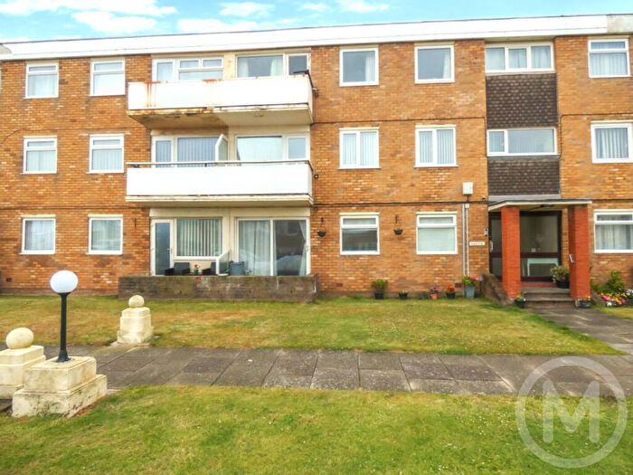 3 Bedroom Flat For Sale In Pembroke Court, Queens Promenade, Bispham, FY2