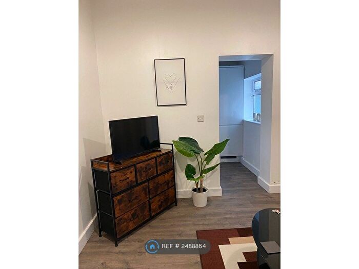 1 Bedroom Flat To Rent In Lord Street, Blackpool, FY1