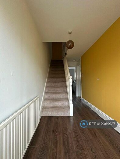 3 Bedroom Terraced House To Rent In Woodchurch Walk, Sale, M33