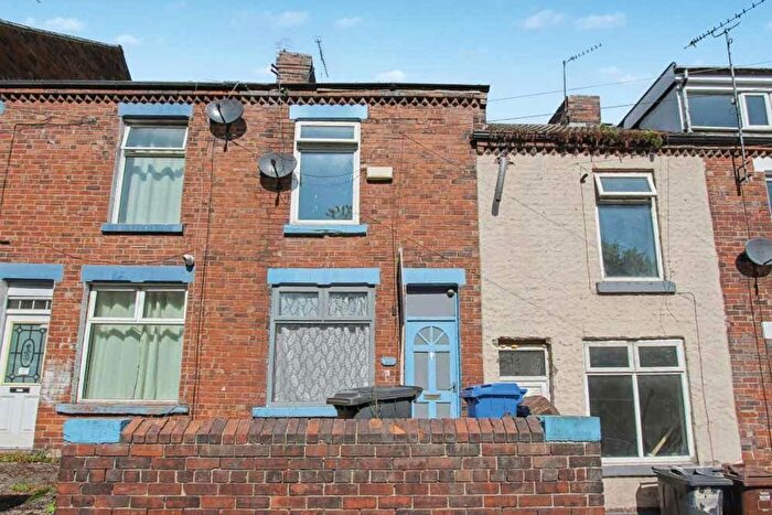 3 Bedroom Terraced House For Sale In Upwell Hill, Sheffield, S4