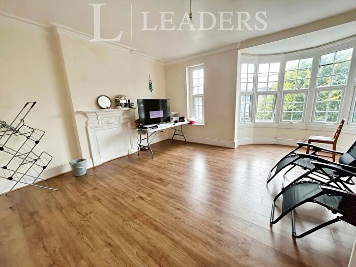 2 Bedroom Apartment To Rent In London Road, PO21