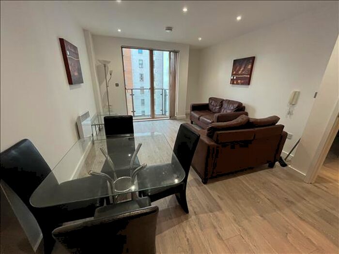 1 Bedroom Flat To Rent In Barton Place, Hornbeam Way, Manchester, M4