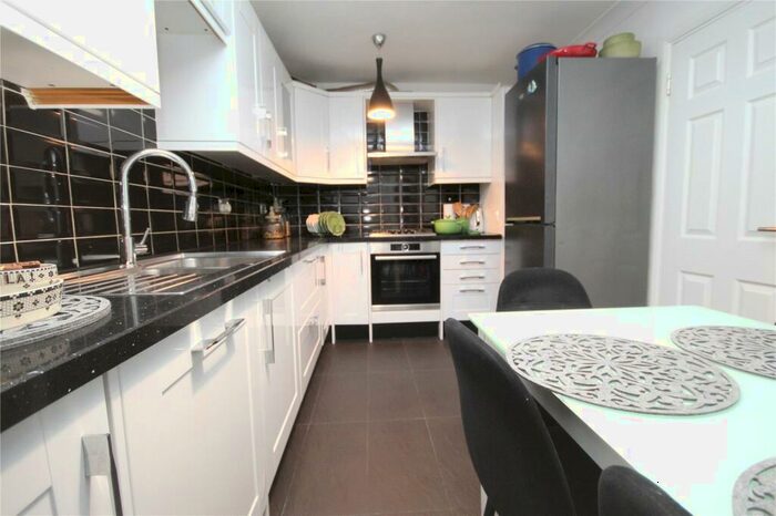 3 Bedroom End Of Terrace House To Rent In Oakmoor Way, Chigwell, IG7