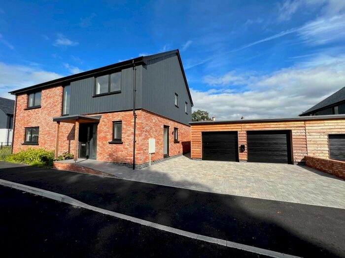 4 Bedroom Detached House For Sale In St. Bridgetts Close, Ross-On-Wye, Herefordshire, HR9