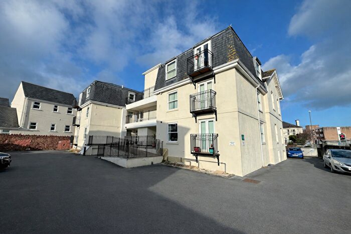 2 Bedroom Flat To Rent In Elmsleigh Road, Paignton, TQ4