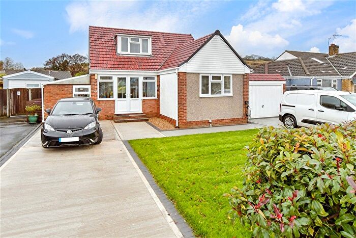 3 Bedroom Chalet For Sale In Shepherds Walk, Hythe, Kent, CT21