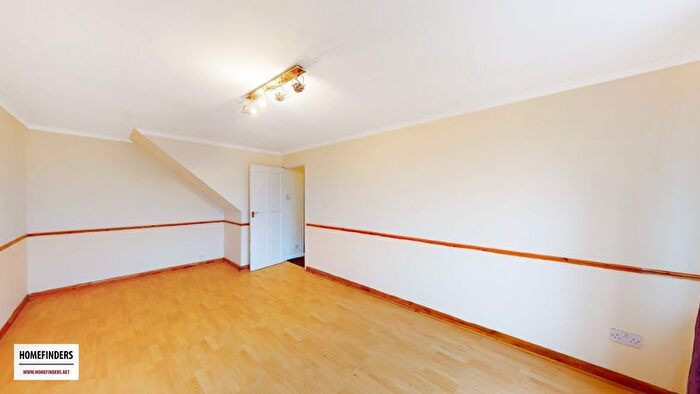 2 Bedroom Flat For Sale In Carnarvon Road, Stratford, E15