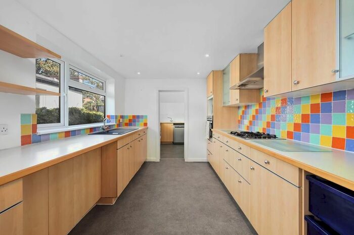 3 Bedroom Terraced House To Rent In West Road, London, E15