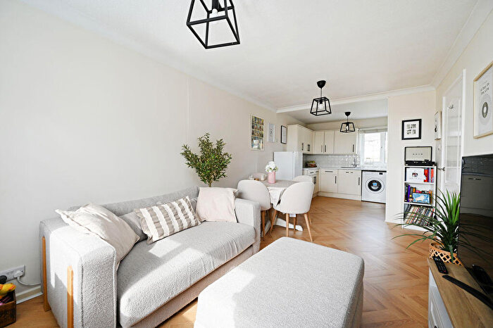 1 Bedroom Apartment For Sale In Redholme, Sandygate Road, Sheffield, S10