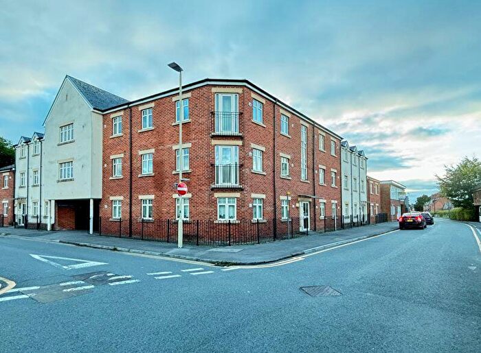 2 Bedroom Flat To Rent In St Catherine Street, Gloucester, GL1