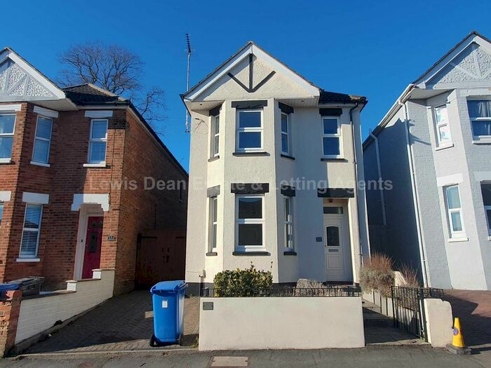 4 Bedroom Detached House To Rent In Cranbrook Road, Poole, BH12