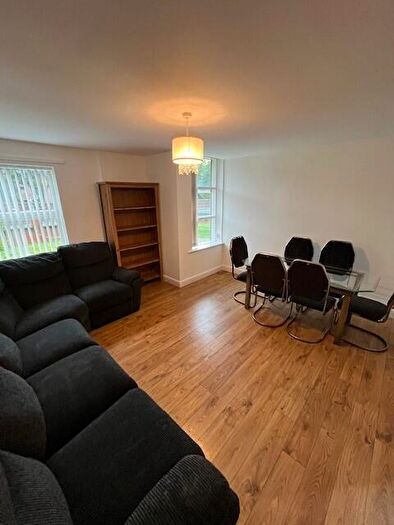 2 Bedroom Flat To Rent In Fitzwilliam Court, - Anson Road, M14
