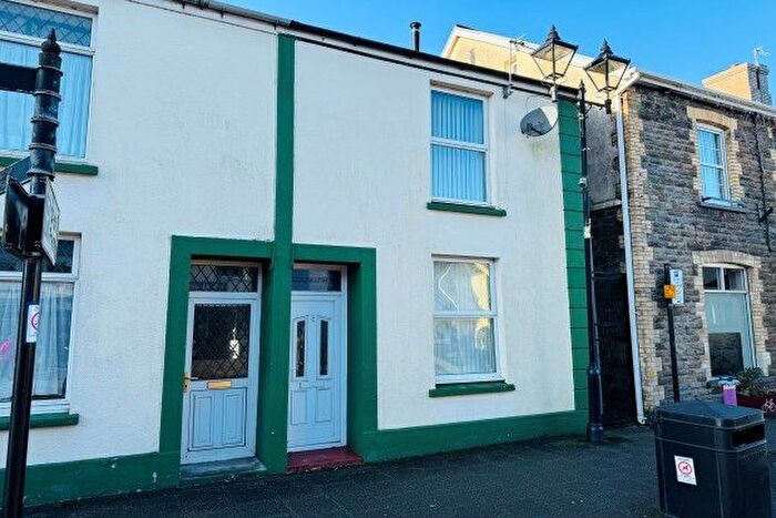 2 Bedroom Semi-Detached House To Rent In St. John Street, Whitland, SA34