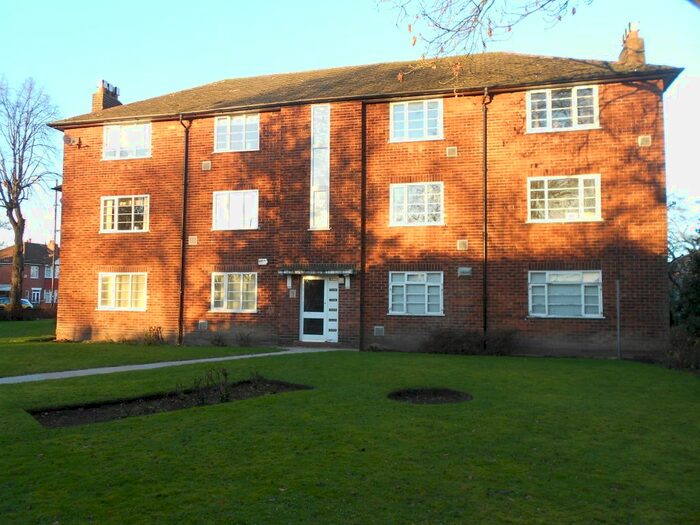 2 Bedroom Flat To Rent In Holly House, Stretford, M32