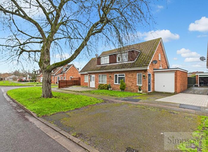 3 Bedroom Semi Detached House For Sale In Coromandel, Abingdon, OX14