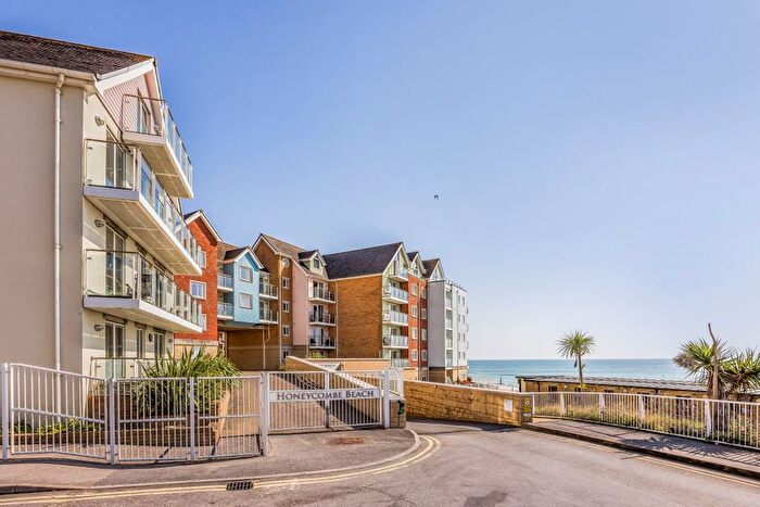 2 Bedroom Flat For Sale In Flat Honeycombe Beach, Honeycombe Chine, Boscombe, Bournemouth, Dorset, BH5
