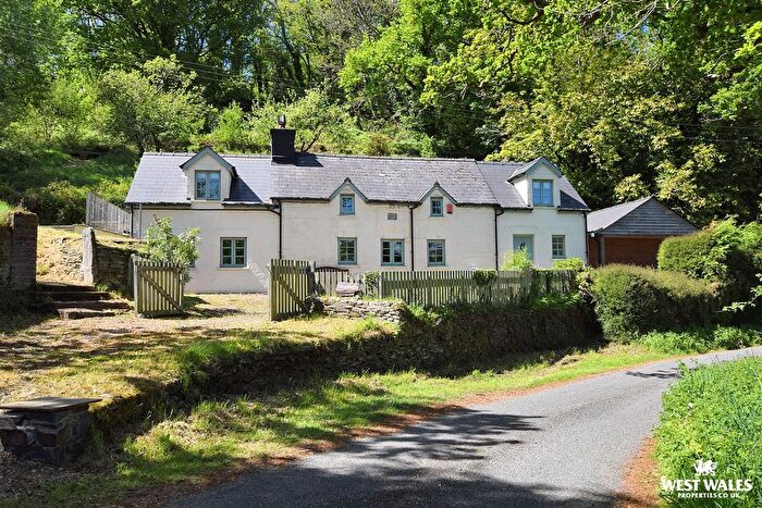 3 Bedroom Country House For Sale In Abercych, Boncath, SA37