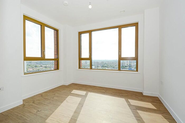 2 Bedroom Apartment To Rent In Bermondsey Heights, Bermondsey, SE15