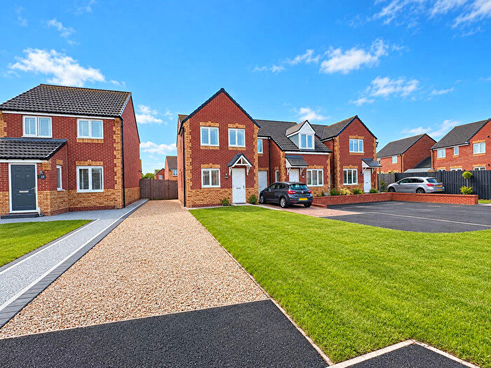 3 Bedroom Semi-Detached House For Sale In Rollyway Gardens, Blyth, NE24