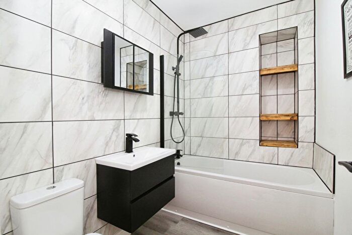 3 Bedroom Terraced House For Sale In Gray Street, Clowne, Chesterfield, S43