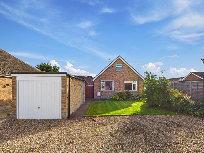 2 Bedroom Bungalow For Sale In Westlands Way, Leven, Beverley, East Riding Of Yorkshire, HU17