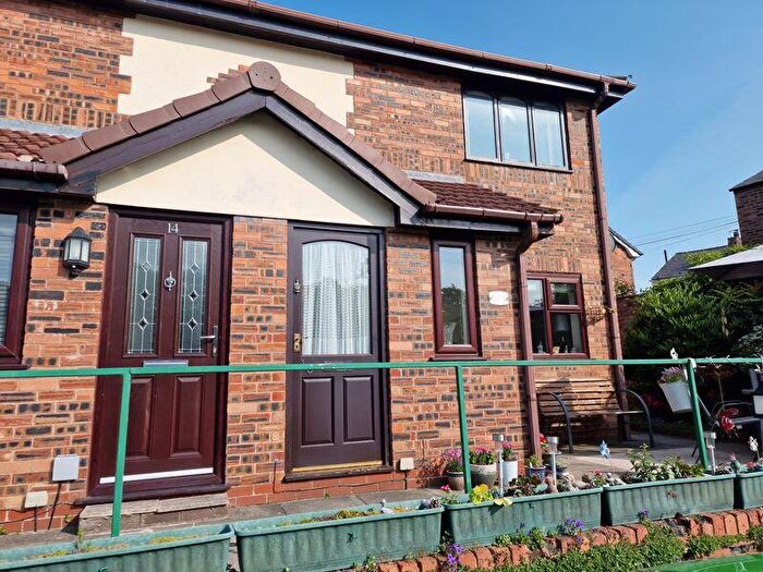 1 Bedroom Apartment For Sale In Rock Street, Gee Cross, SK14