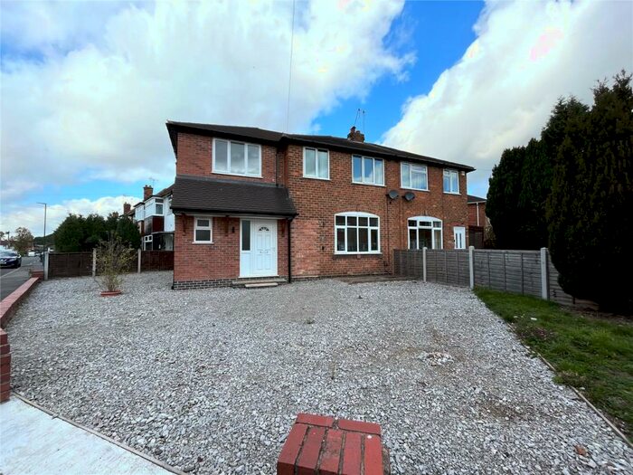 4 Bedroom Semi-Detached House To Rent In Conway Road, Shirley, Solihull, West Midlands, B90