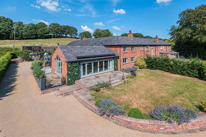 4 Bedroom Barn Conversion For Sale In Chester Road, Delamere, CW8