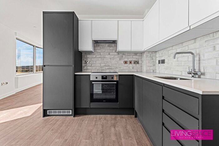 1 Bedroom Flat To Rent In Orla Lodge, High Meads, Harrow, HA1