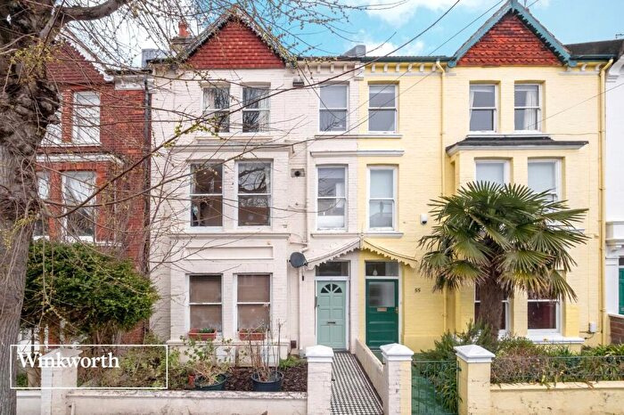 1 Bedroom Apartment For Sale In Lorna Road, Hove, East Sussex, BN3
