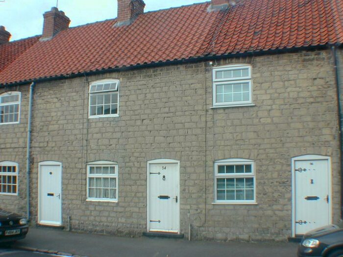 2 Bedroom Cottage To Rent In St Marys Road, Tickhill, Doncaster, DN11