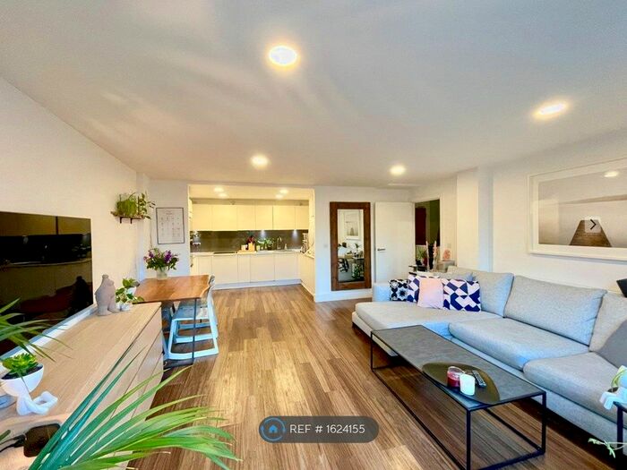 2 Bedroom Flat To Rent In Market Road, London, N7