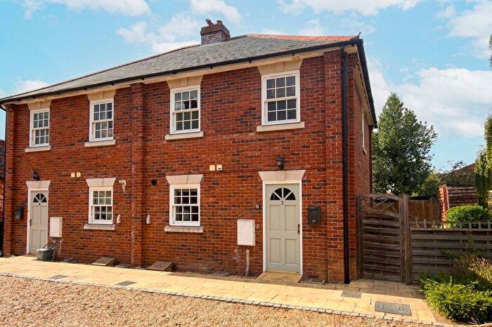 2 Bedroom Semi-Detached House To Rent In High Street, Hadleigh, IP7