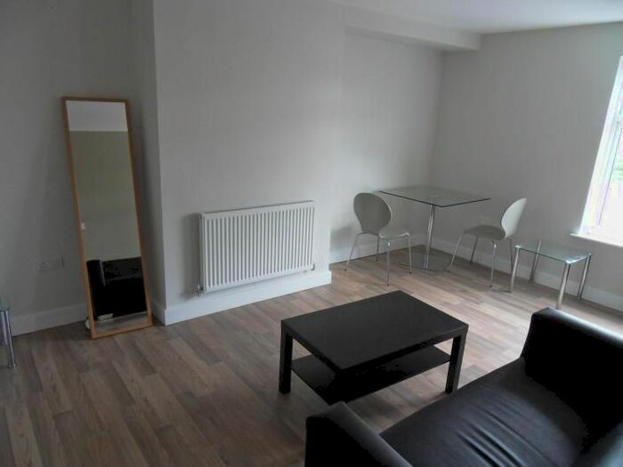 1 Bedroom Flat To Rent In Coach Road, Wakefield WF1