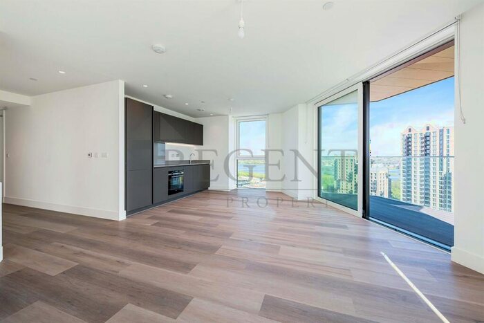 2 Bedroom Apartment To Rent In Hale Works, Daneland Walk, N17