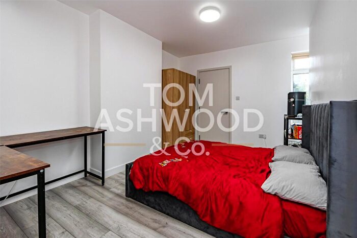 3 Bedroom Terraced House For Sale In Pretoria Road, London, E16